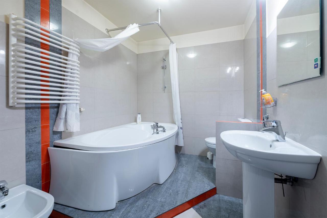 Essence Of Lodz-145M!Central-Secured-Comfy18Ppl!&Freeparking Eksteriør billede