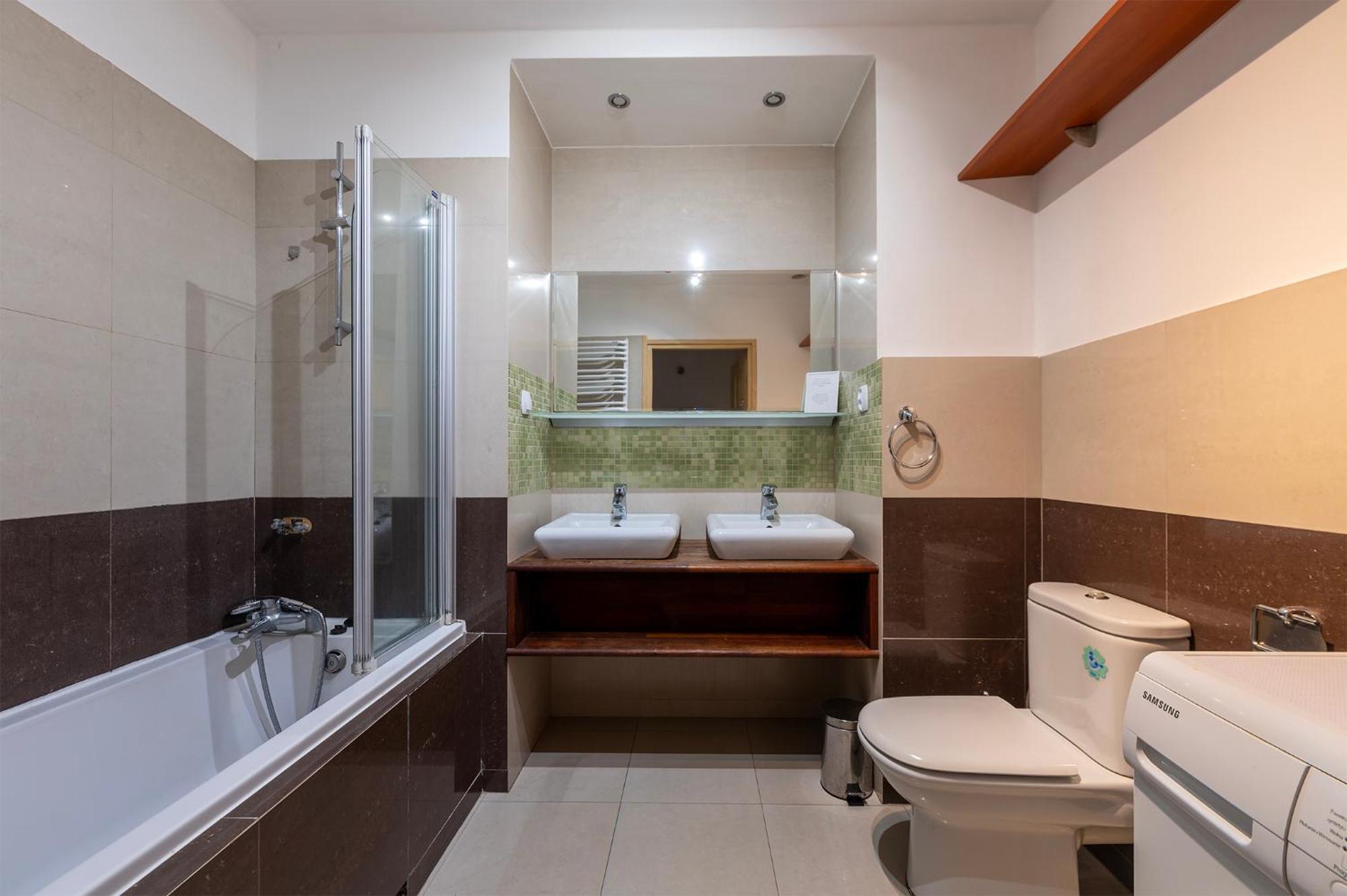Essence Of Lodz-145M!Central-Secured-Comfy18Ppl!&Freeparking Eksteriør billede